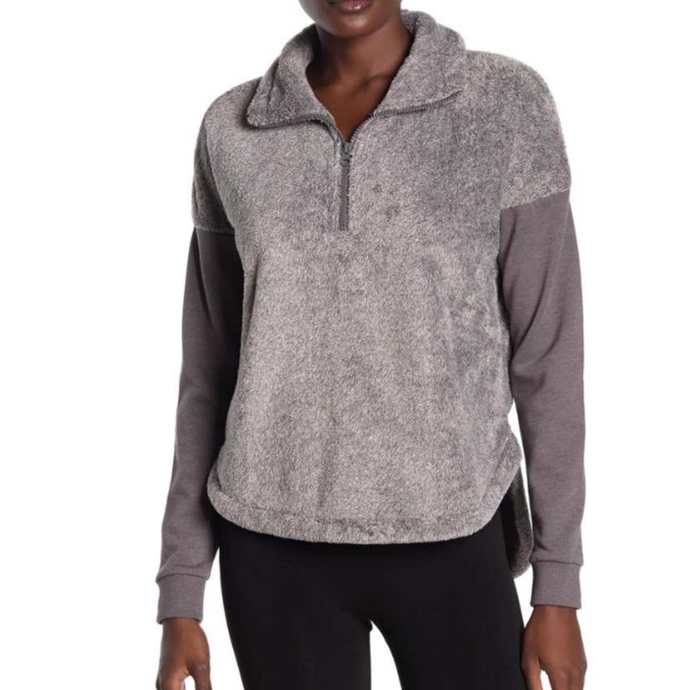 Z by zella faux fur pullover NWT
